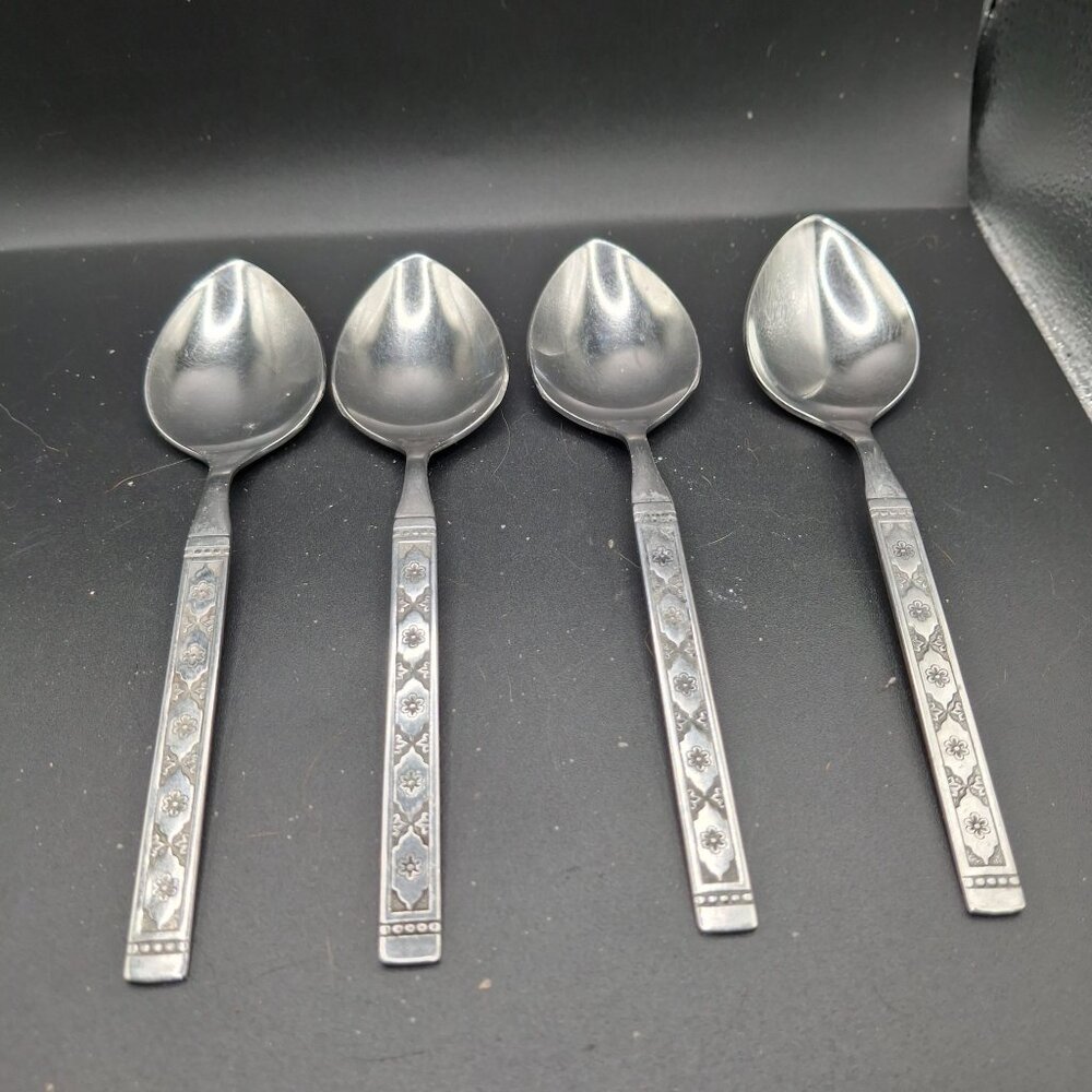 Oneida Lisbon Distinction Stainless Steel Table/Place/Soup Spoons Set Of 4